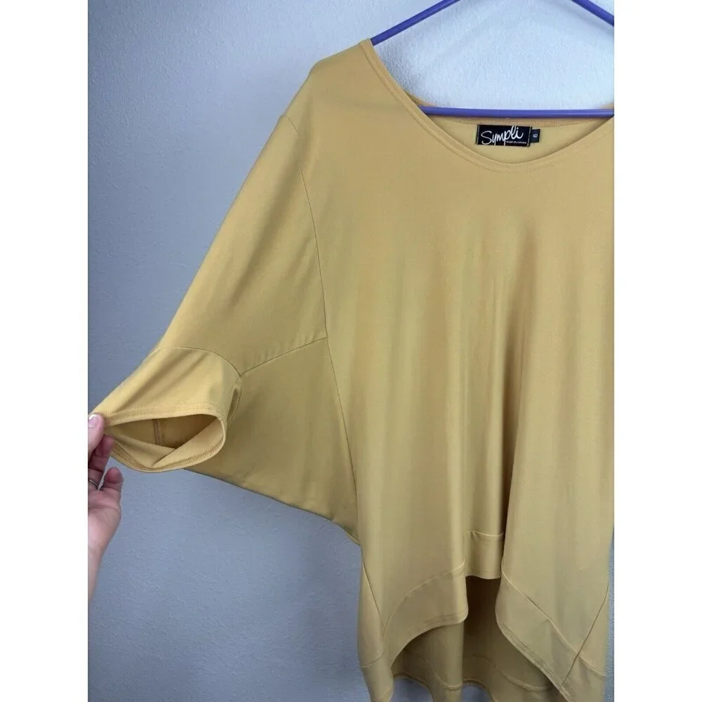 Women's Gold Flowy Top
